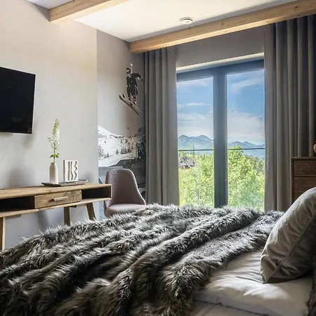 Teddy Bear Bed & Breakfast *