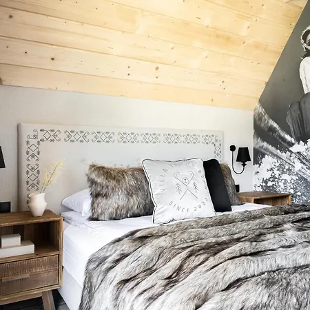 Bed & Breakfast Teddy Bear 3*