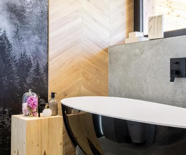 Teddy Bear Nocleg ze śniadaniem 3*